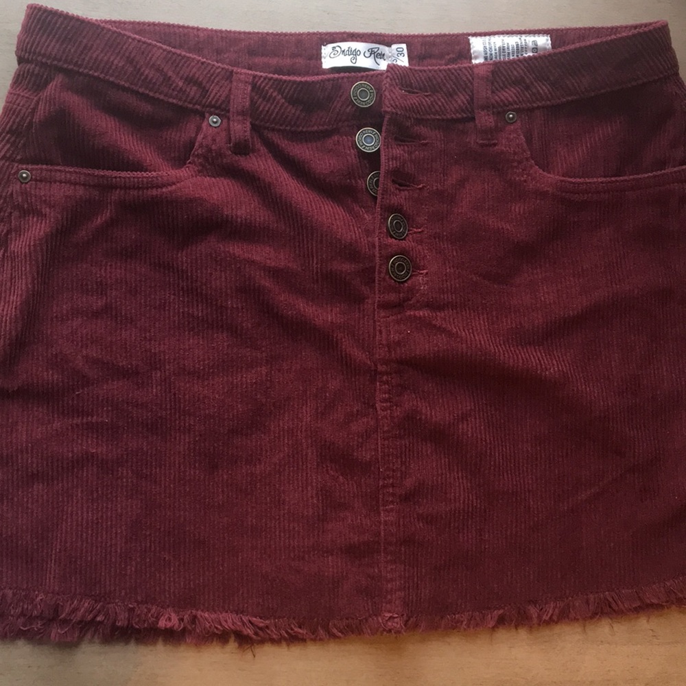 Corduroy skirt burgundy